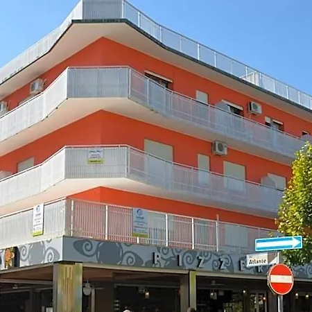 Hotel And Cozy In A Modern - Beahost