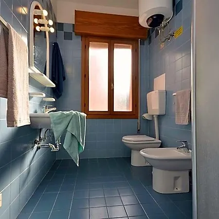 Hotel And Cozy In A Modern - Beahost